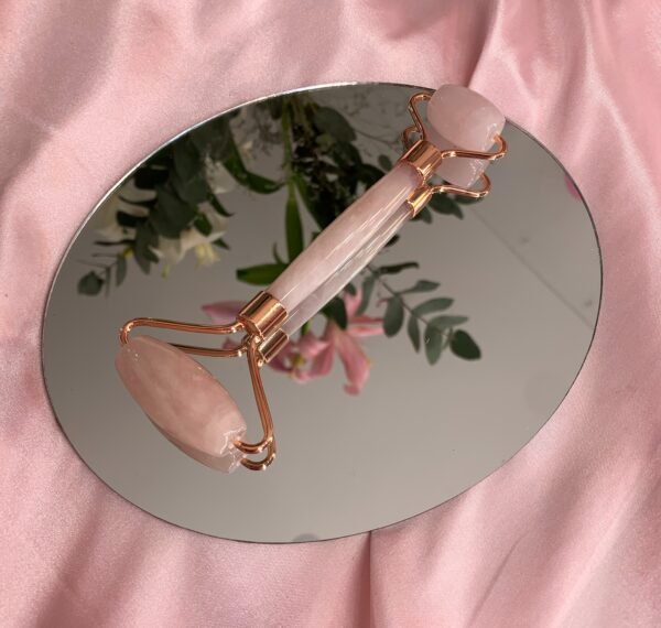 ROLLER DE CUARZO ROSA - Masajes Faciales - Imagen 2